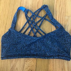 Lululemon sports bra